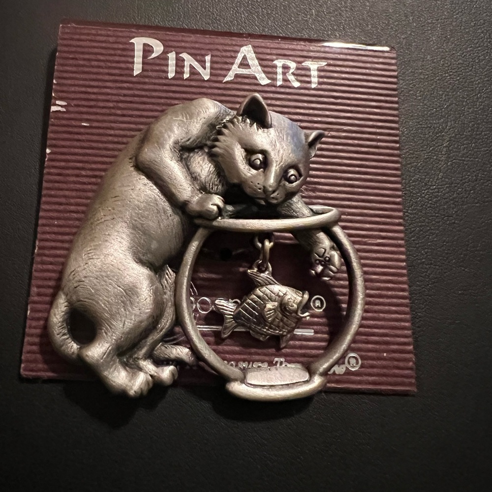 JJ Jonette Jewelry Vintage Cat Fish Bowl Brooch Pin Art 1980s Pewter